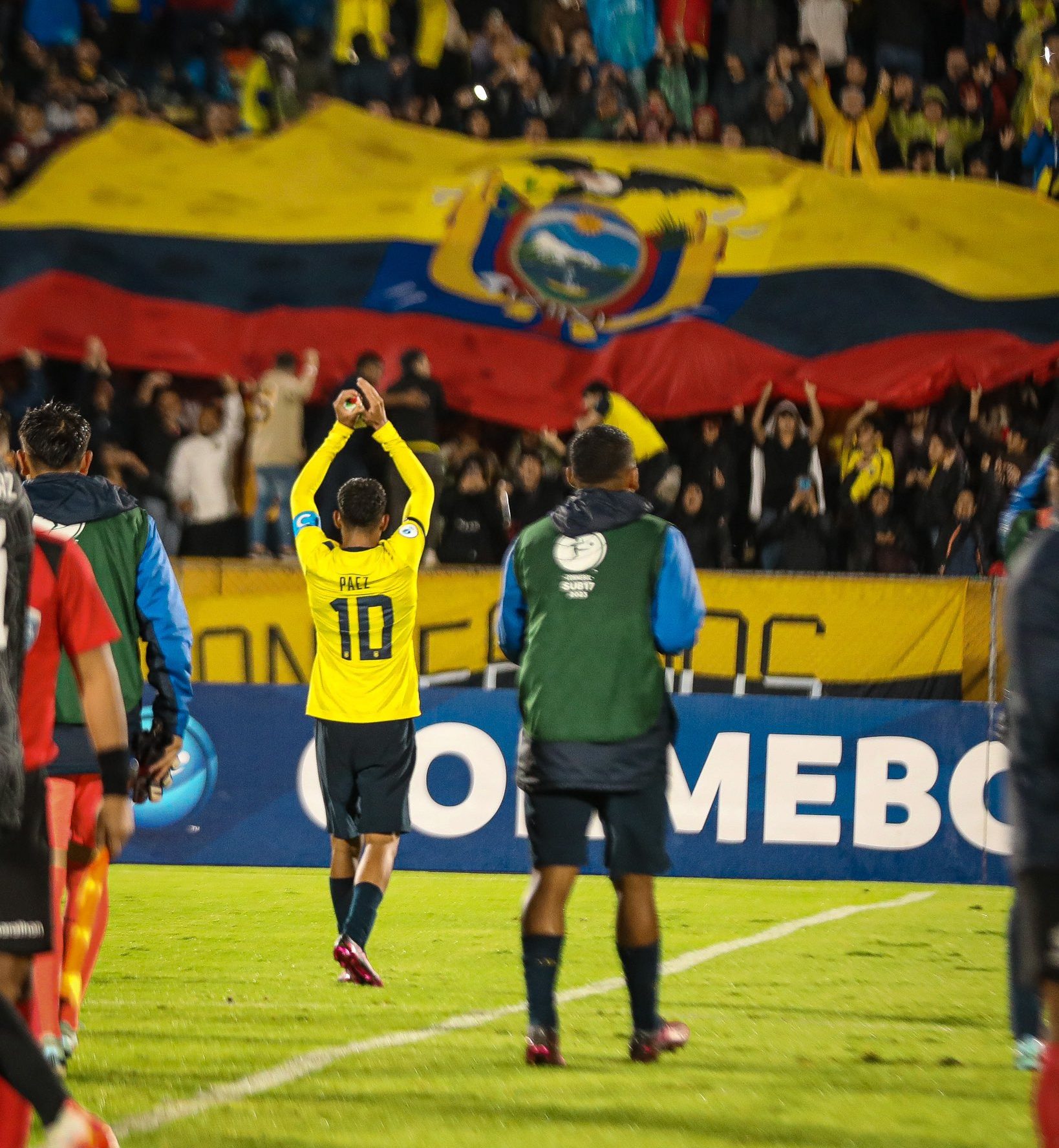 Ecuador derrotó a Argentina y aspira ganar el título el domingo